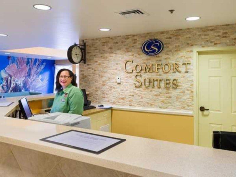 Hampton By Hilton Grand Cayman Seven Mile Beach จอร์จทาวน์ ภายนอก รูปภาพ