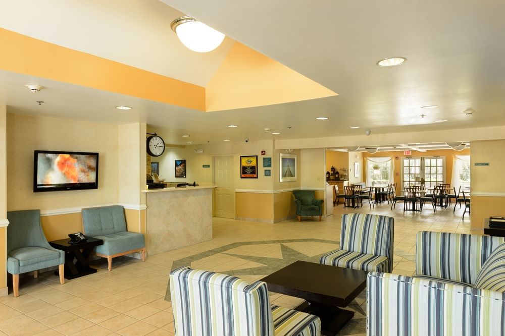 Hampton By Hilton Grand Cayman Seven Mile Beach จอร์จทาวน์ ภายนอก รูปภาพ